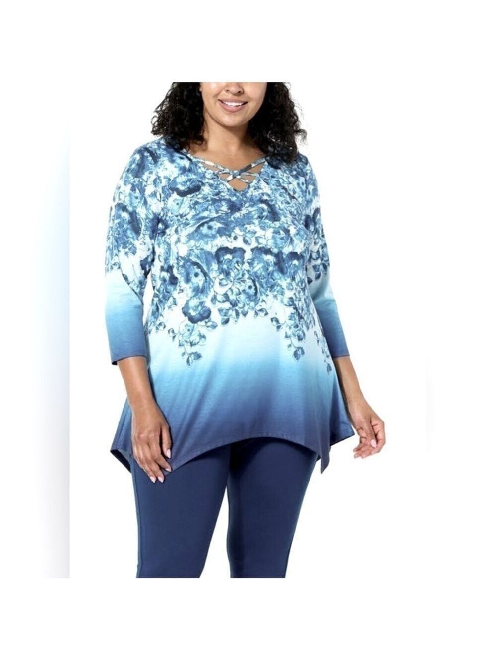 One World Crisscross Neckline Floral Blue Ombré Stud Accents Tunic Small NWT